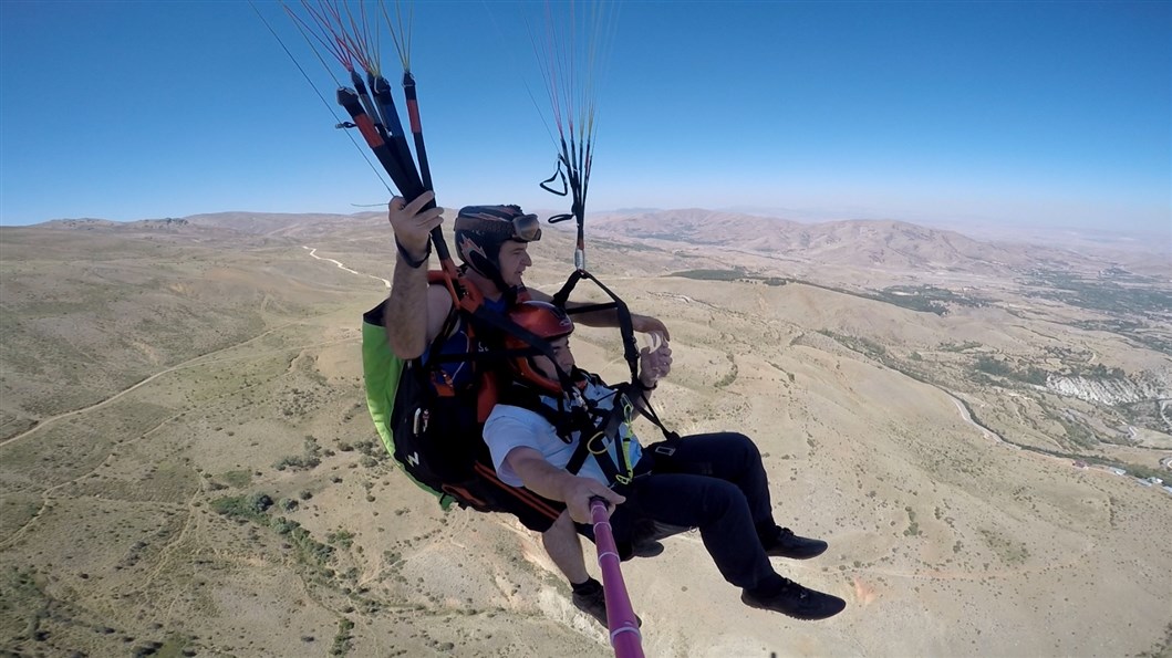 29.07.2018 10.000 Feet yükseklikte, size kokteyl ısmarlayacak kaç kişi var hayatınızda?